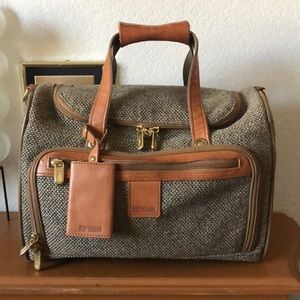 Hartmann Tweed Soft Cosmetic Carry On Train Case
